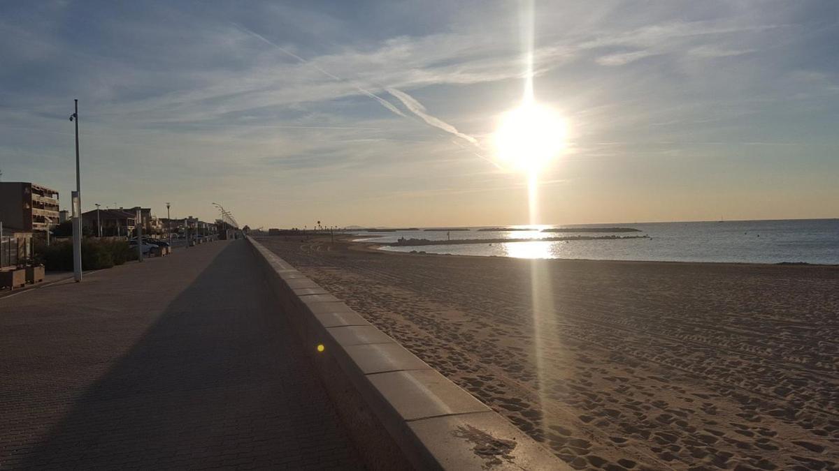 Hotel Camping Les Sables Du Midi Valras-Plage Esterno foto